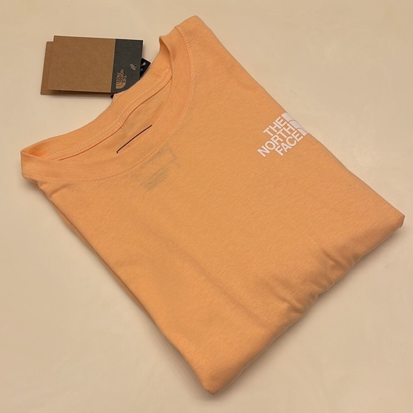 The North Face Women’s Shirt - Picture 5 of 5